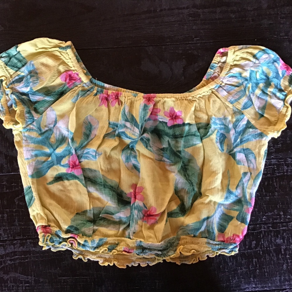 Crop top